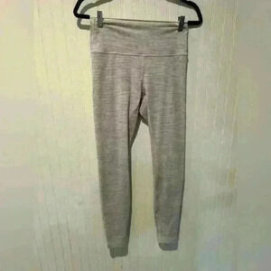 Lululemon wunder under high rise tight in space dye size 8 EUC.